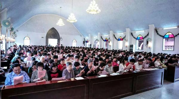 华东神学院圣乐系学生在善牧堂举行圣乐崇拜 华东神学院圣乐系学生在善牧堂举行圣乐崇拜